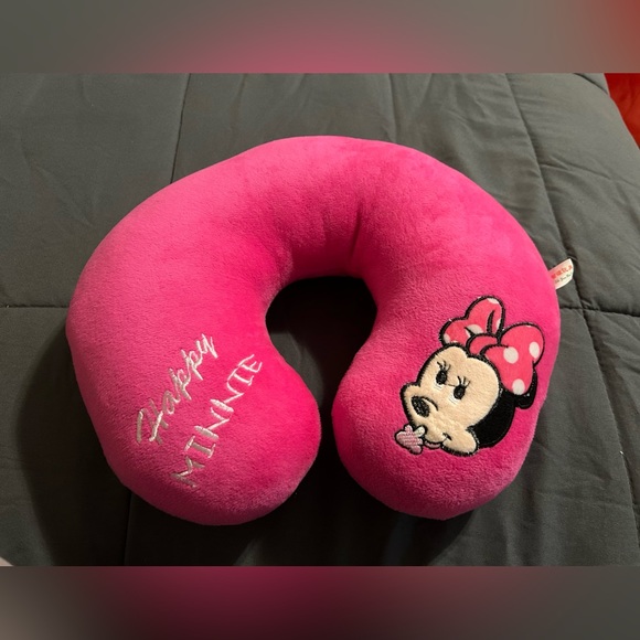 Minnie Mouse Travel Neck Pillow - Picture 1 of 2